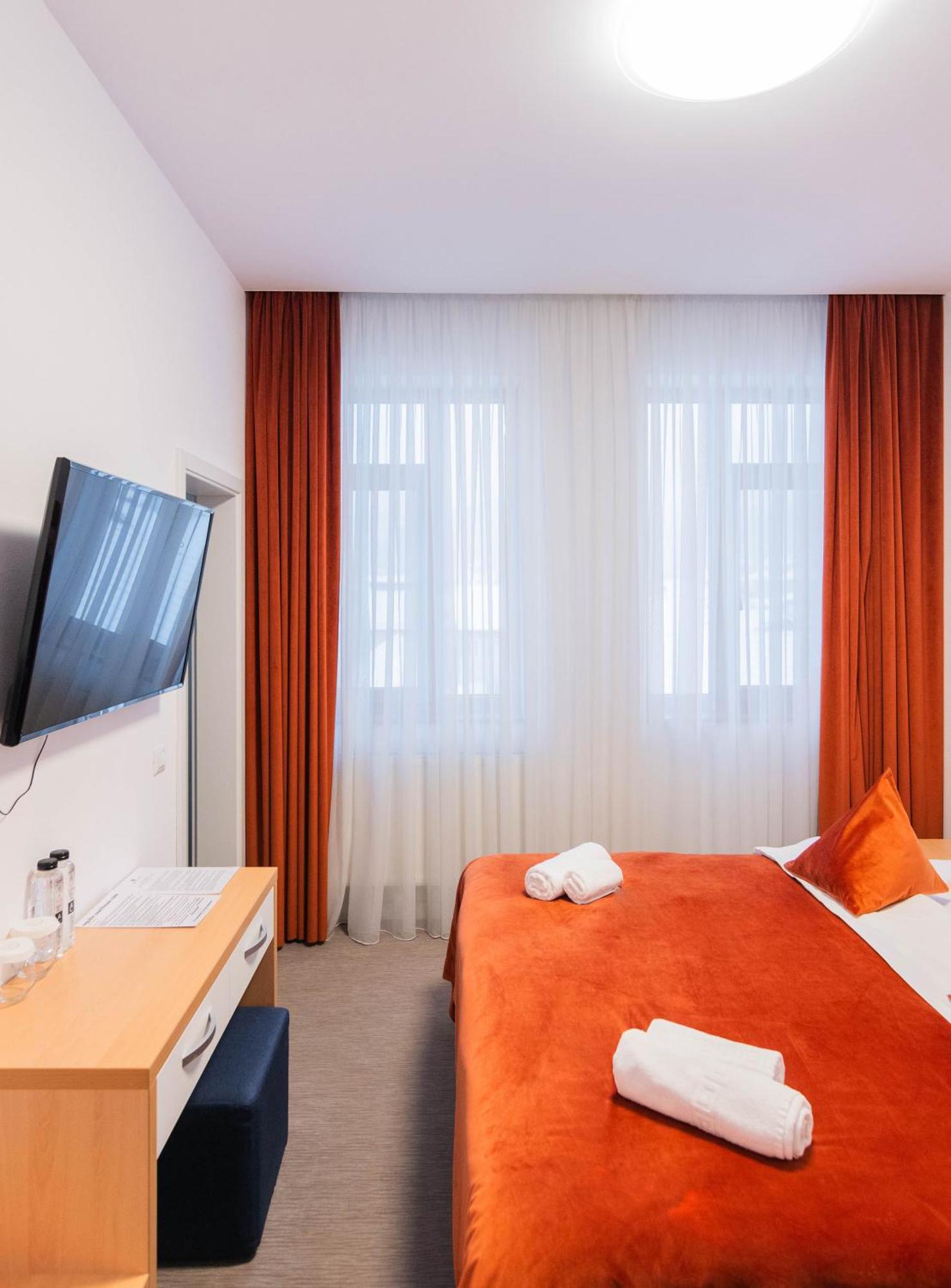 Hotel Urban บายามาเร ภายนอก รูปภาพ